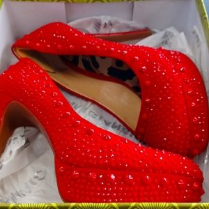Gianni Bini Naomi624 Nikki Red 9M